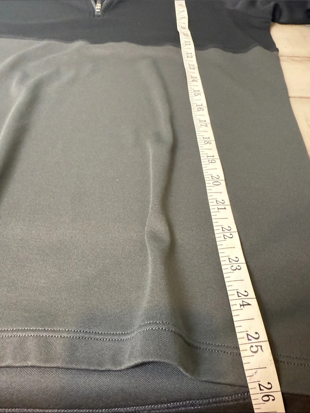 Nike Men’s Dri-FIT Black Quarter-Zip Pullover - Size M